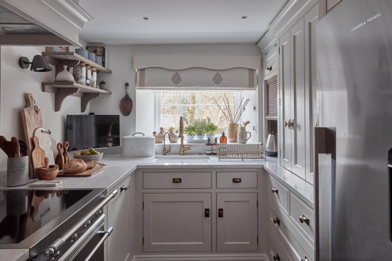 Little Nut Cottage Ambleside Bagian luar foto