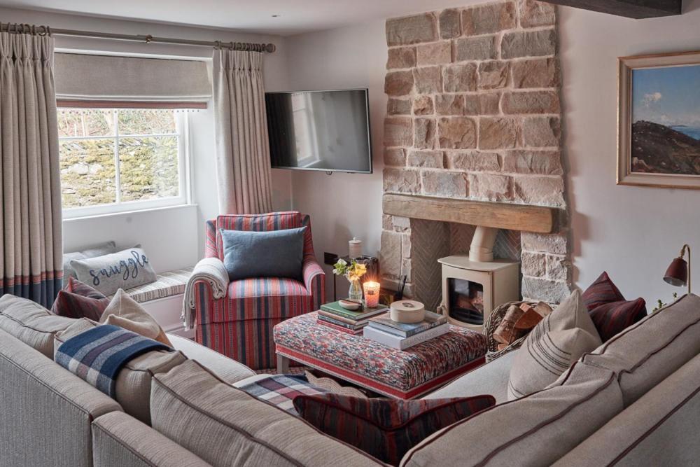 Little Nut Cottage Ambleside Bagian luar foto