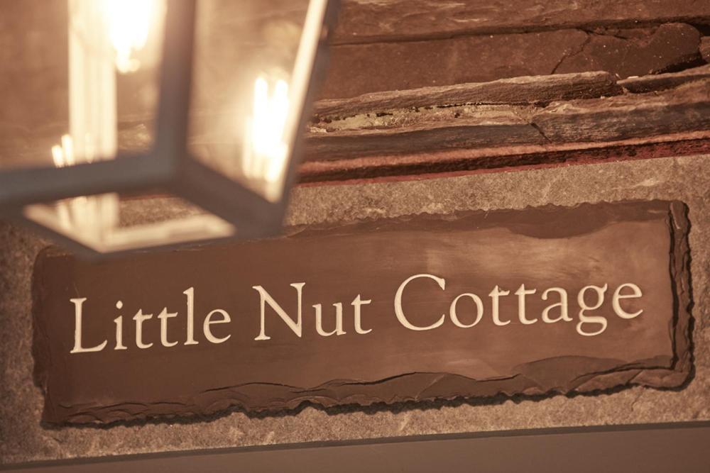 Little Nut Cottage Ambleside Bagian luar foto