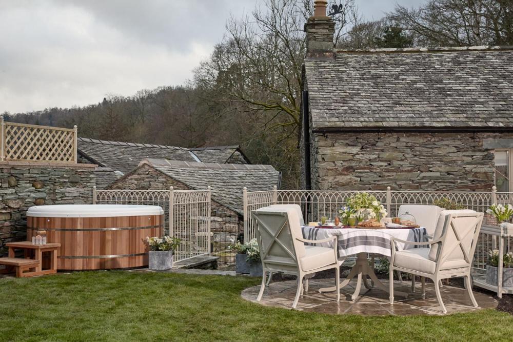 Little Nut Cottage Ambleside Bagian luar foto