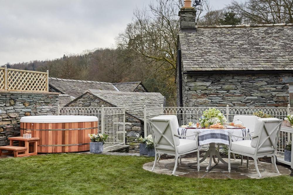 Little Nut Cottage Ambleside Bagian luar foto